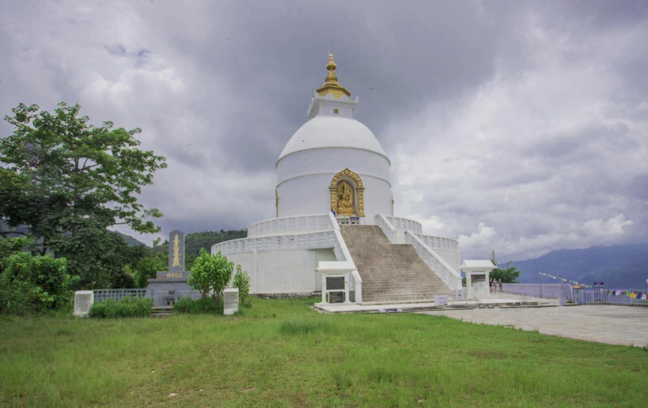 Hotel Romantica Pokhara Exterior photo